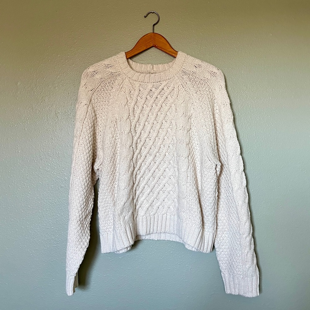 AE CHUNKY CABLE KNIT BOYFRIEND SWEATER